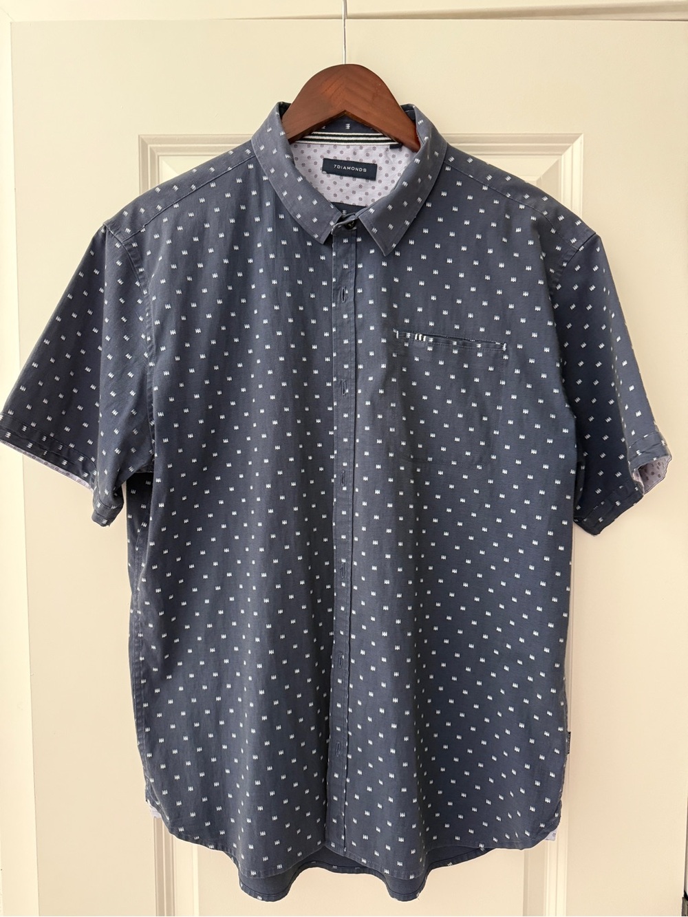 7 Diamonds Navy Short-Sleeve Dot Print Button-Down Shirt